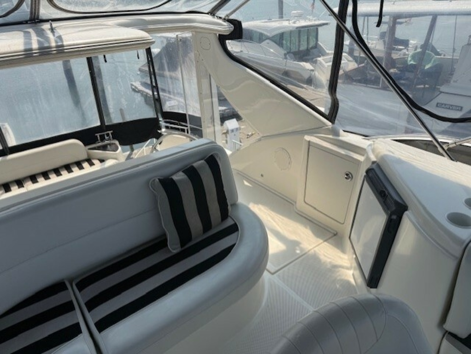 2007 Meridian 408 Aft Cabin