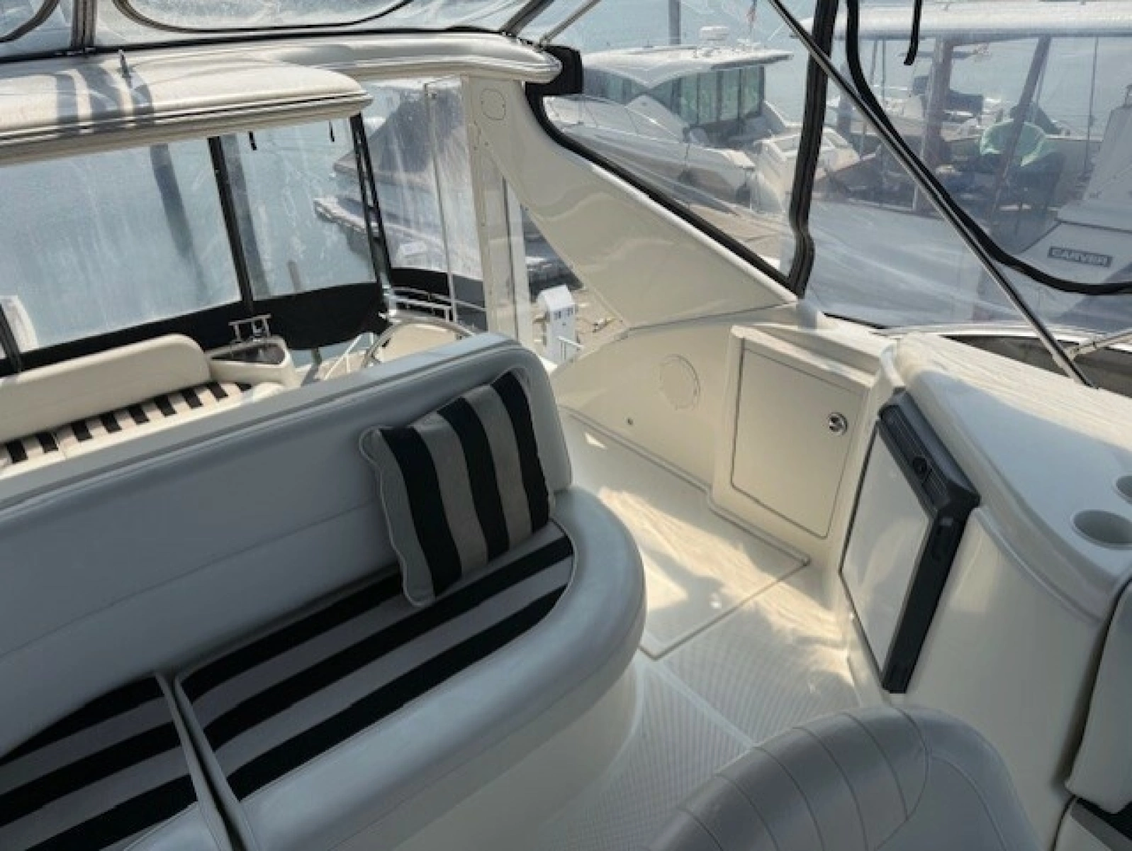 2007 Meridian 408 Aft Cabin