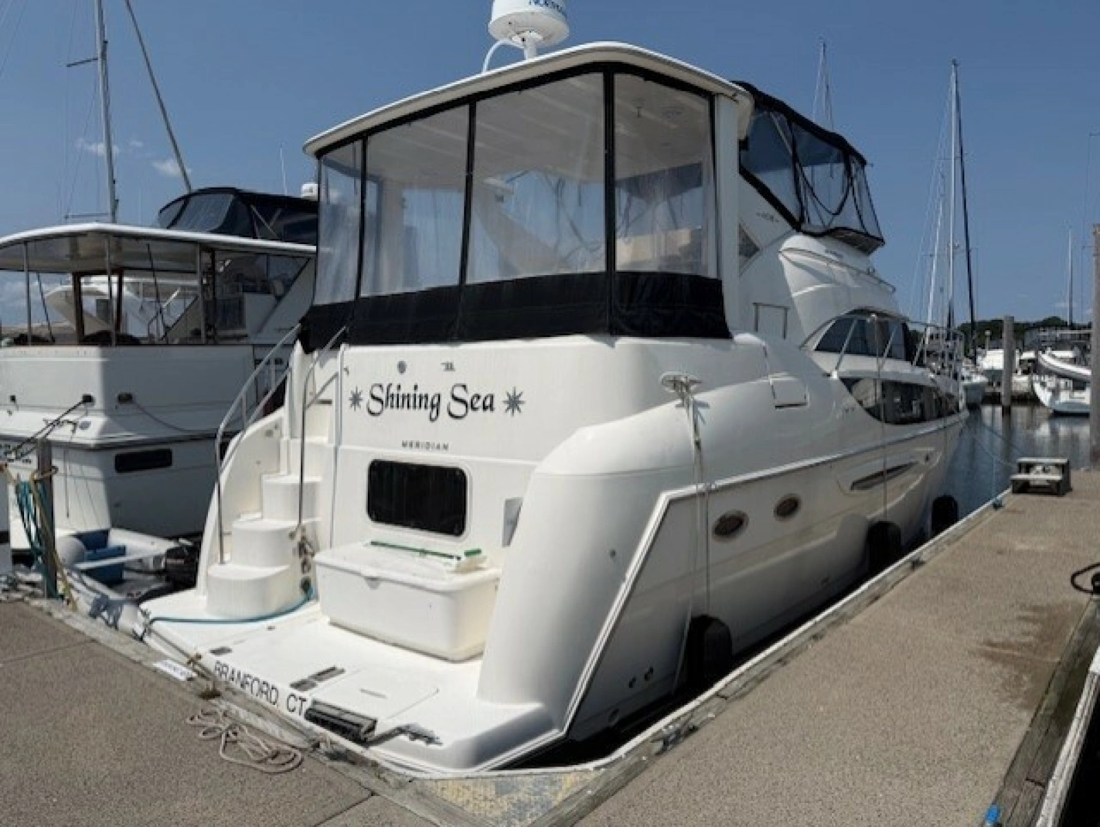 2007 Meridian 408 Aft Cabin