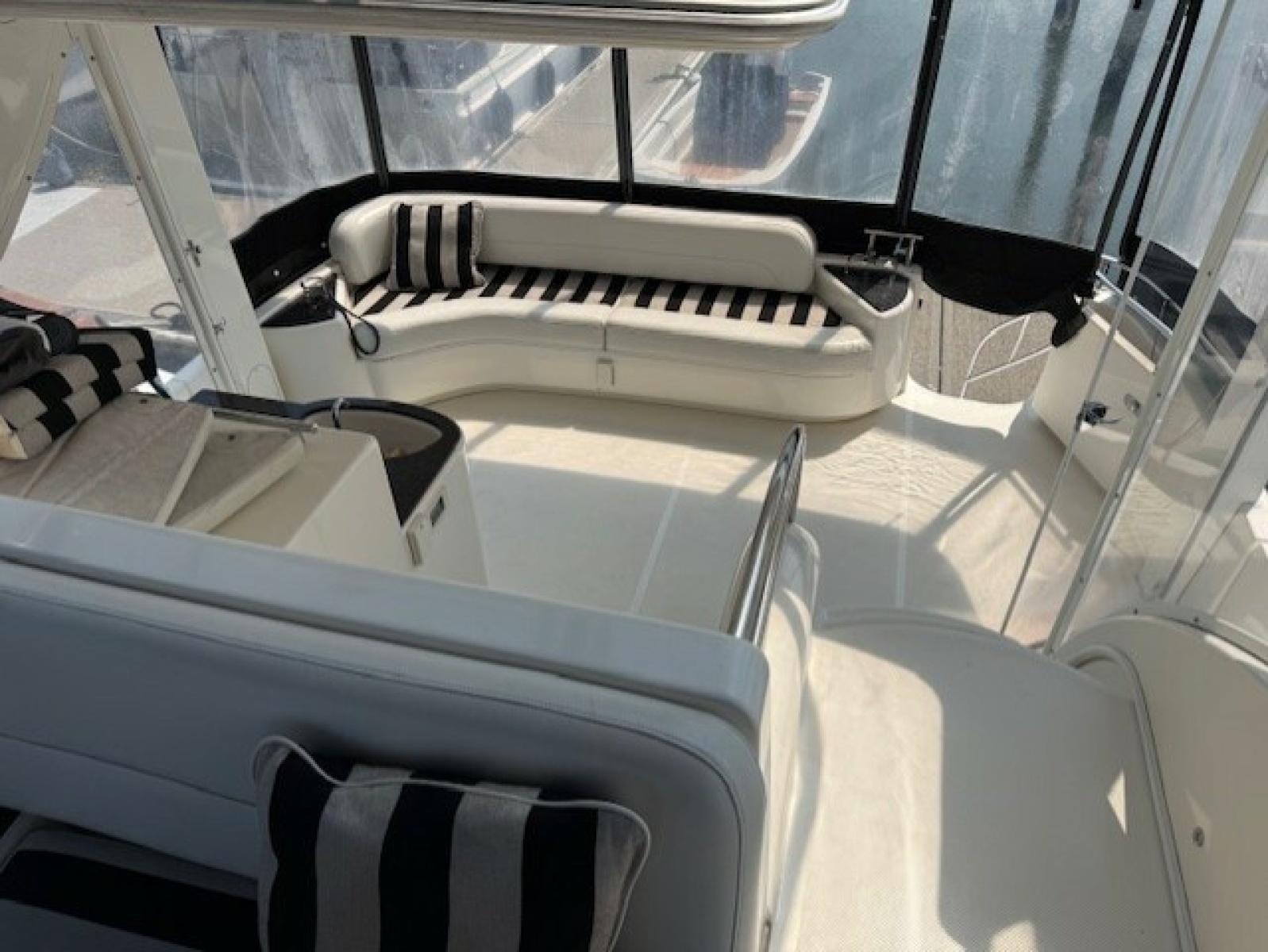 2007 Meridian 408 Aft Cabin