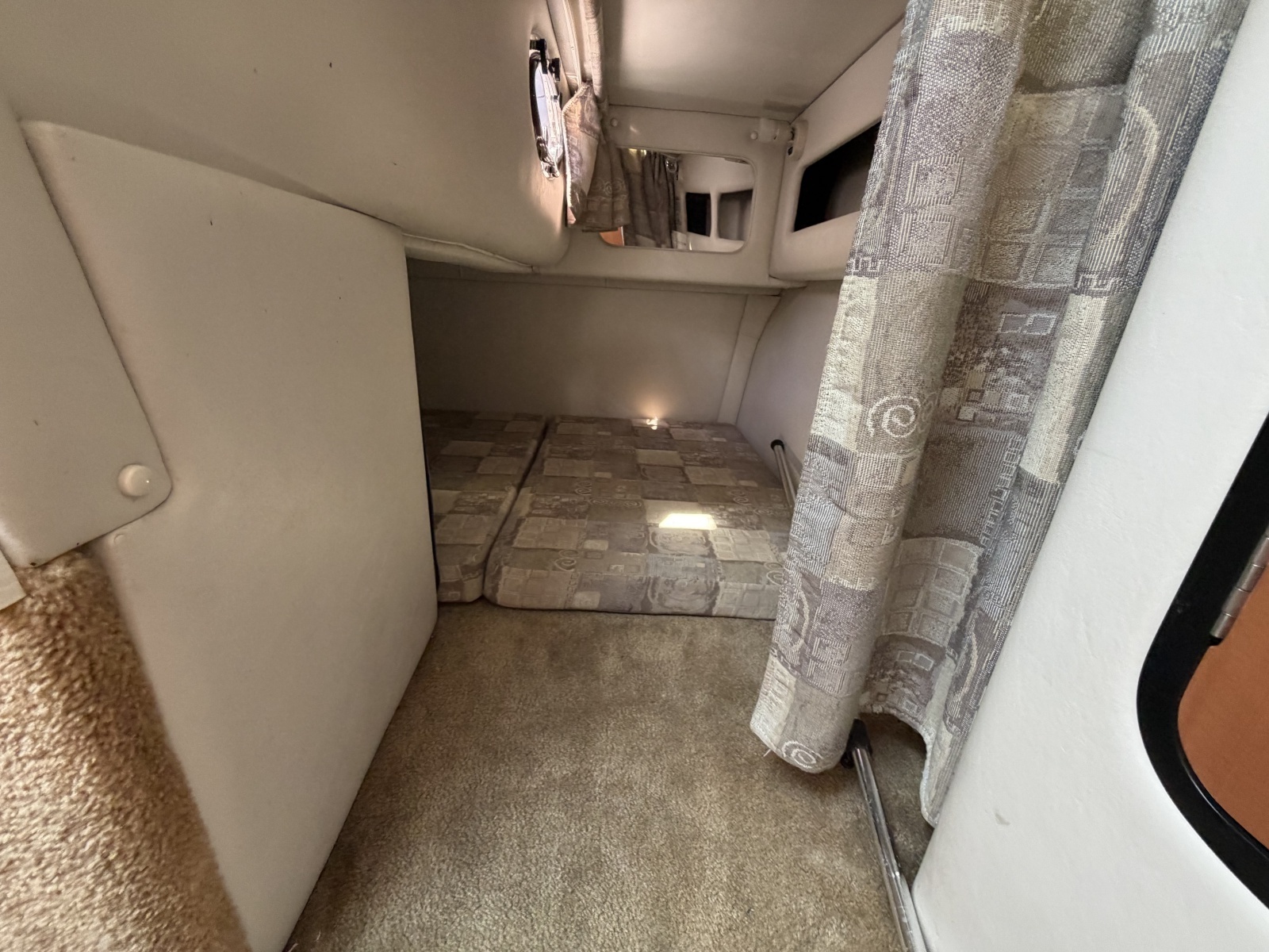 2005 Crownline 250 CR