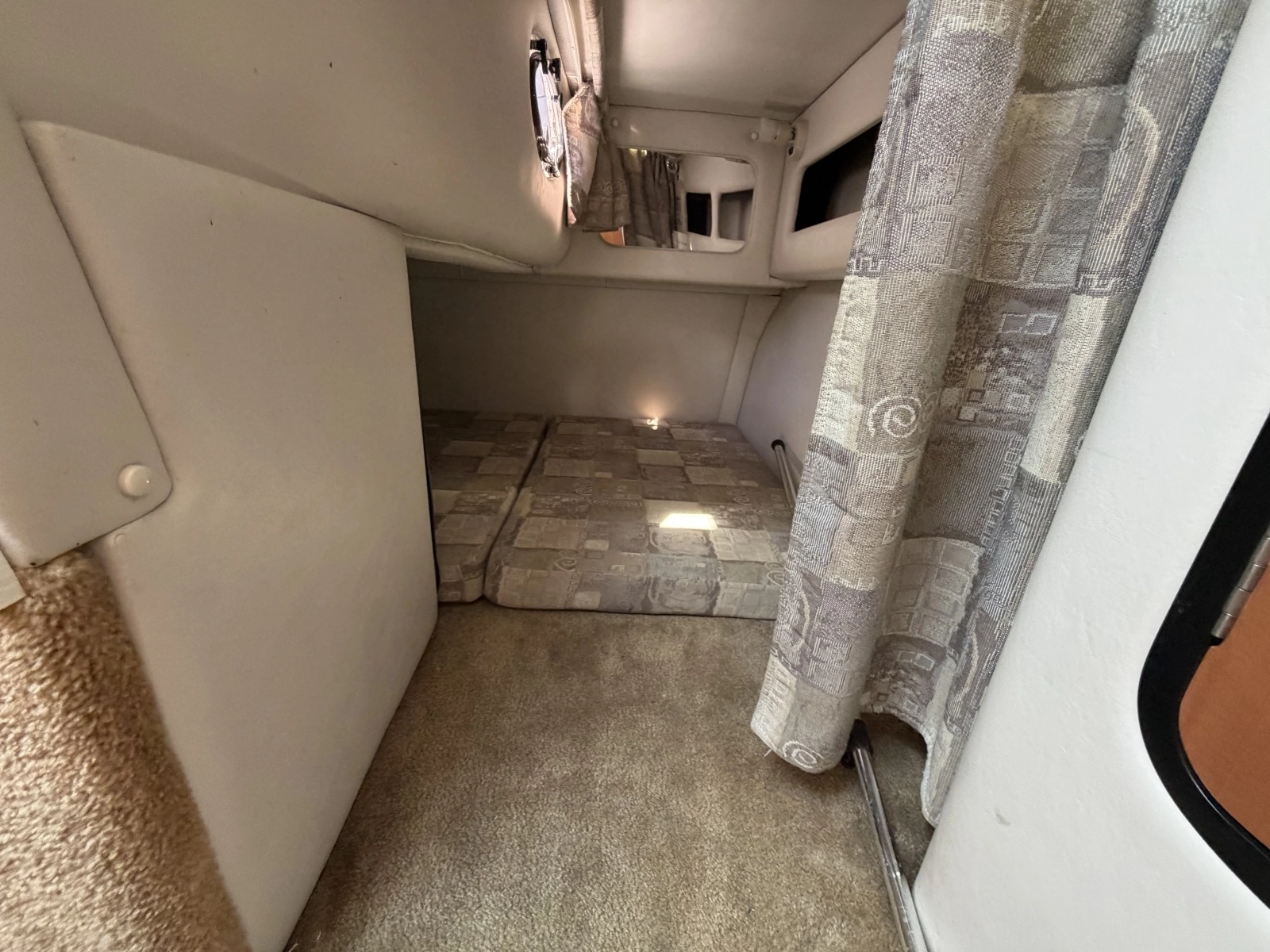 2005 Crownline 250 CR