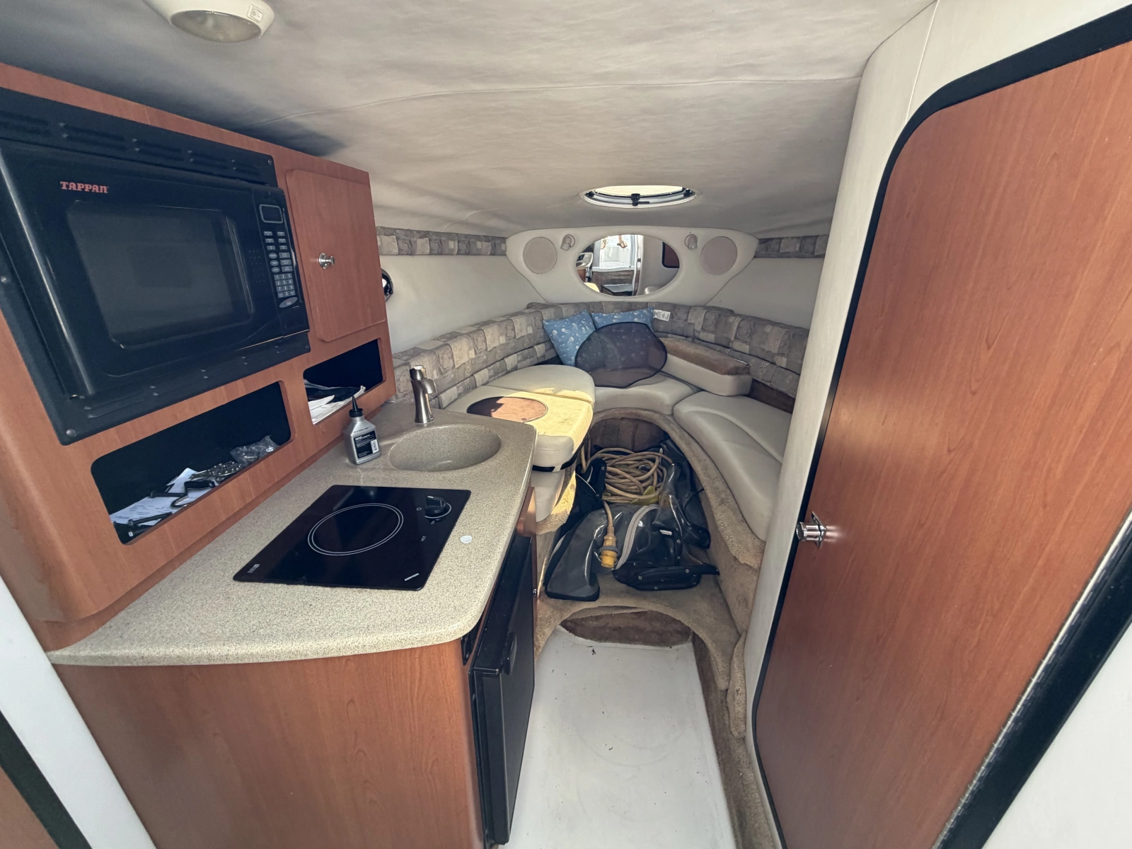 2005 Crownline 250 CR