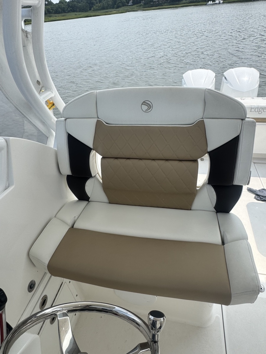 2018 Edgewater 280 CX