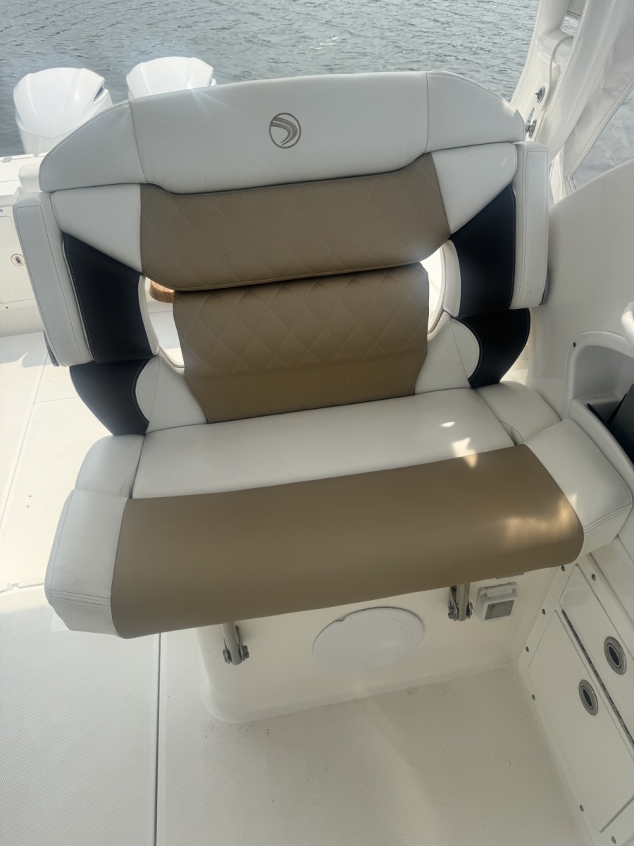 2018 Edgewater 280 CX