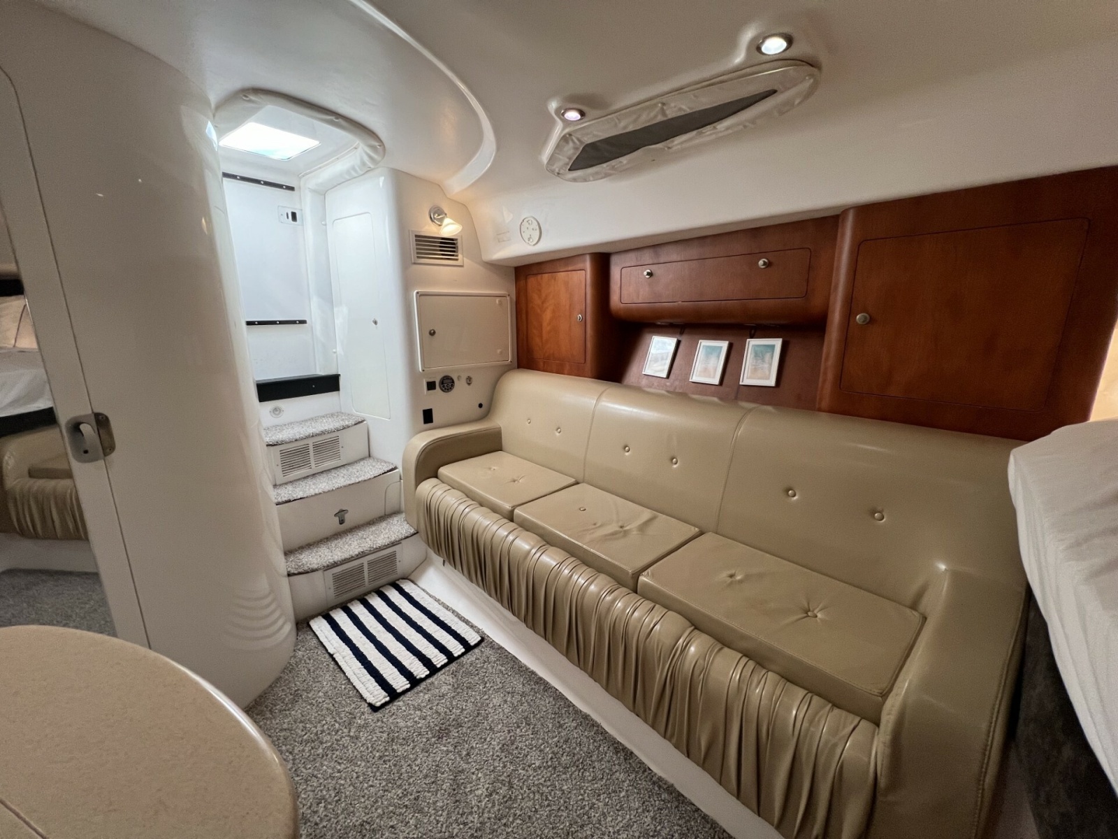 Intrepid 37 FINSURE - Interior 