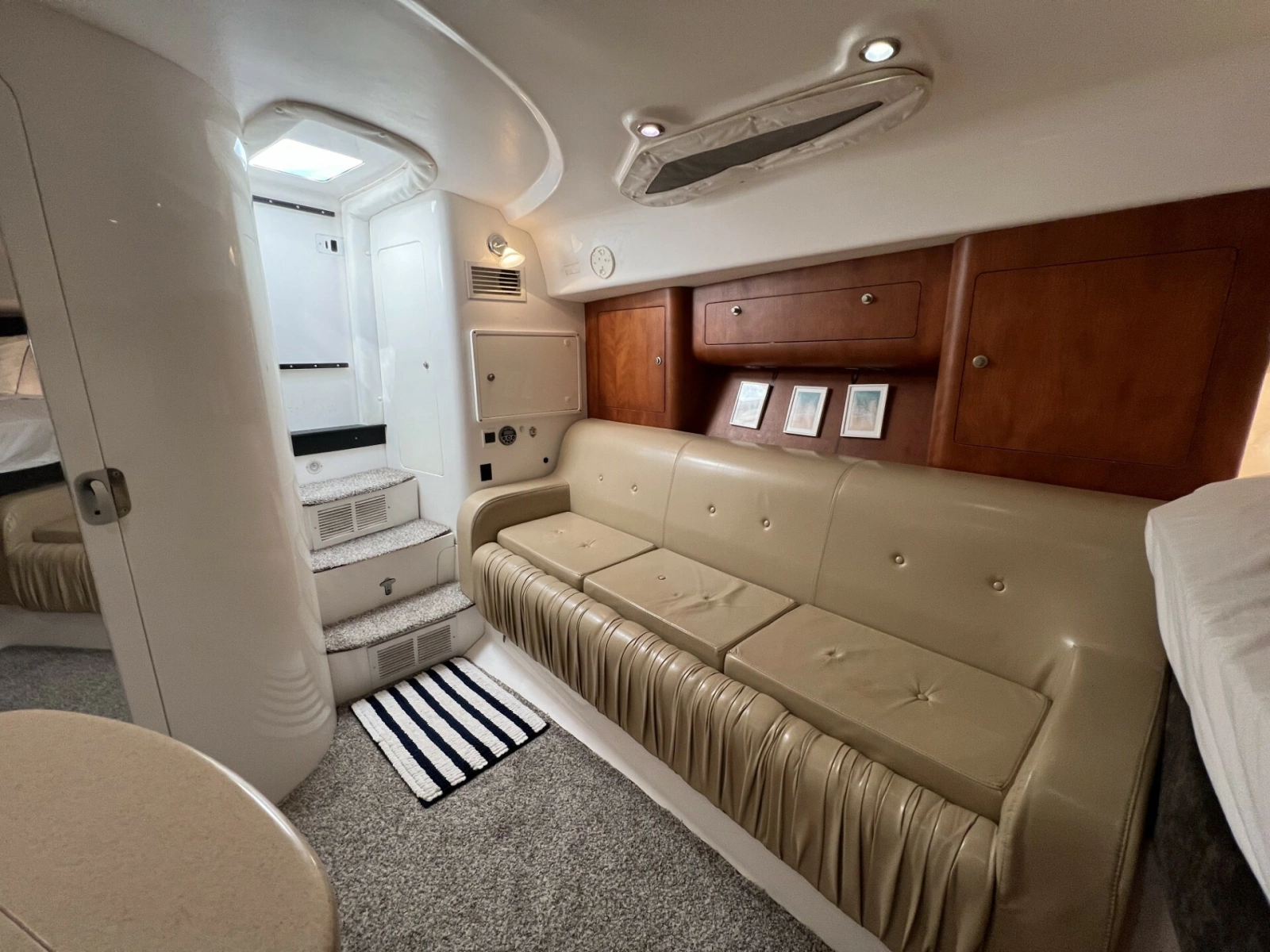 Intrepid 37 FINSURE - Interior 