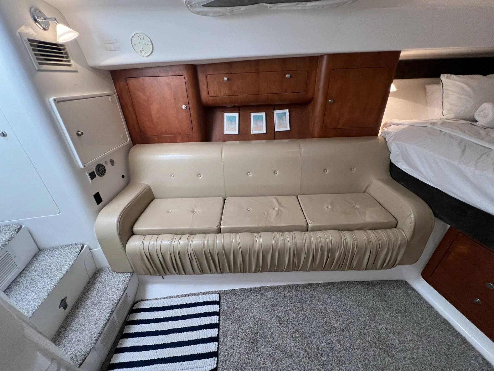 Intrepid 37 FINSURE - Interior 
