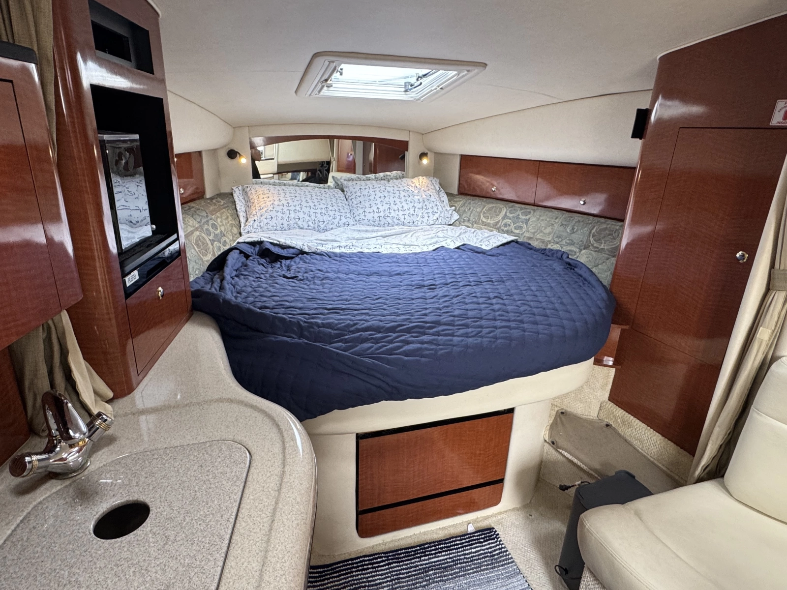 2004 Sea Ray 320 Sundancer