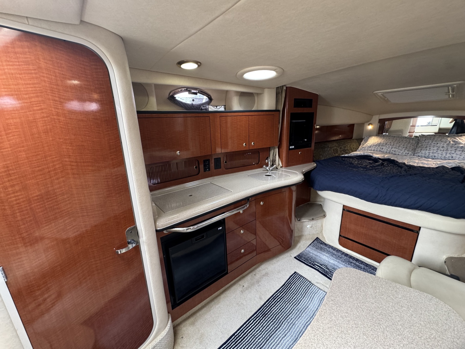 2004 Sea Ray 320 Sundancer