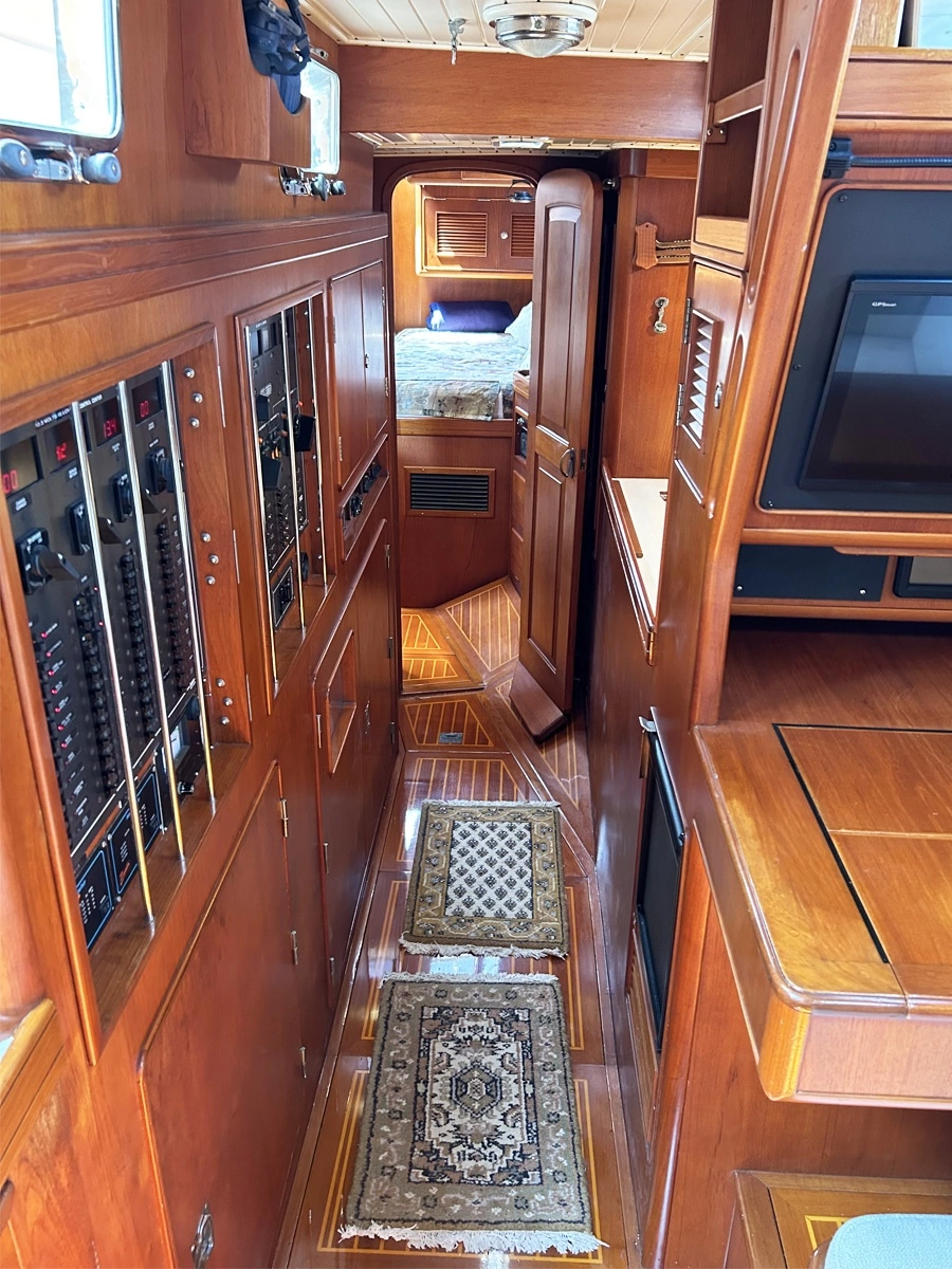 Passageway Aft