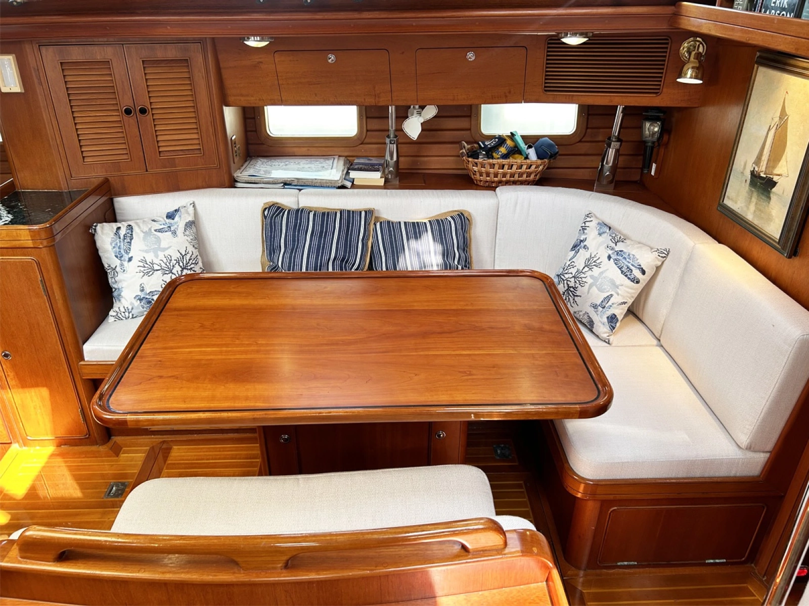 Main Salon Port Outboard