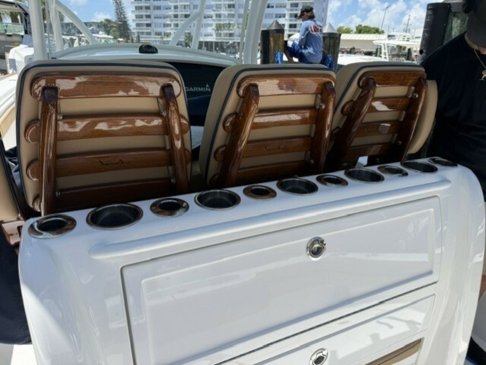 2021 Valhalla Boatworks V-33