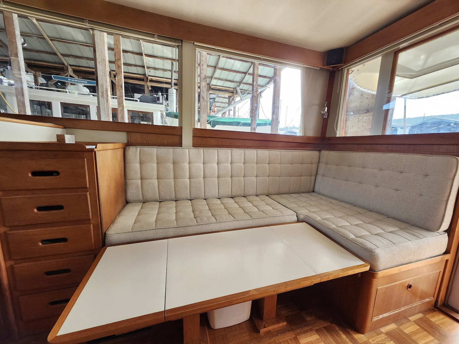 1974 Grand Banks 32
