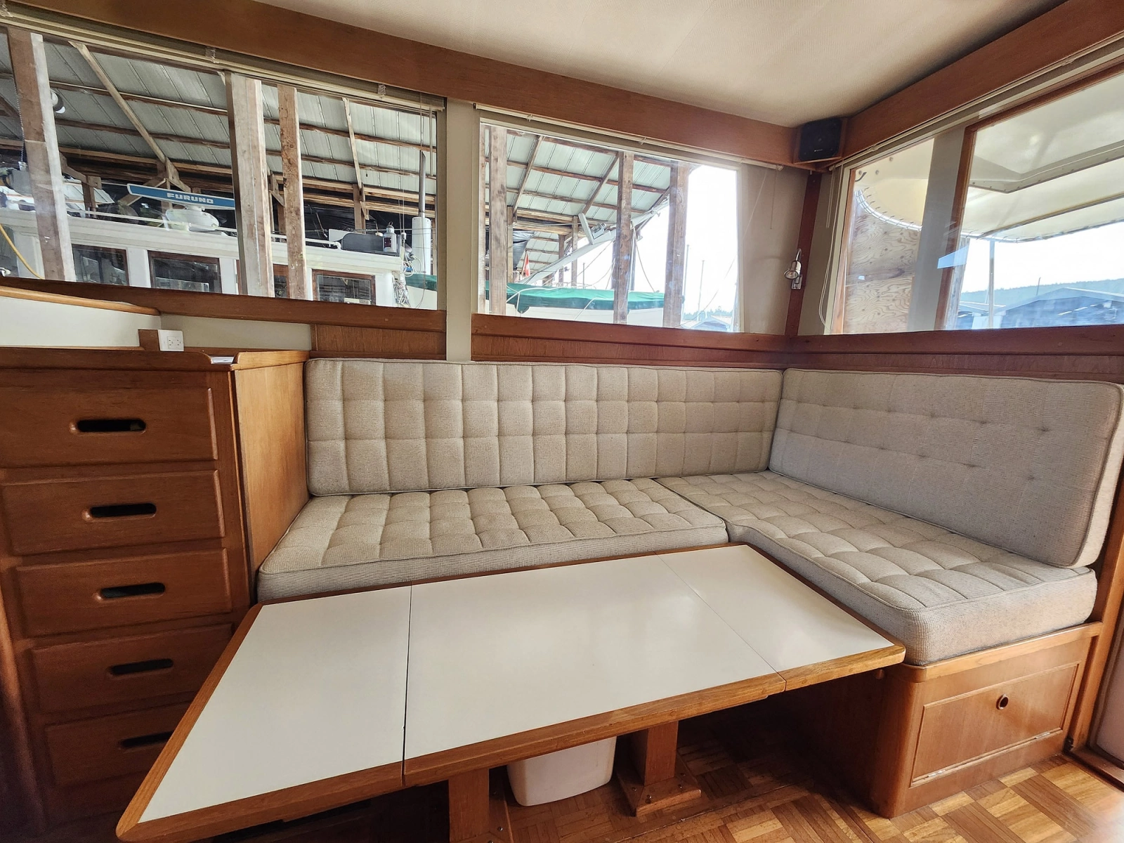 1974 Grand Banks 32
