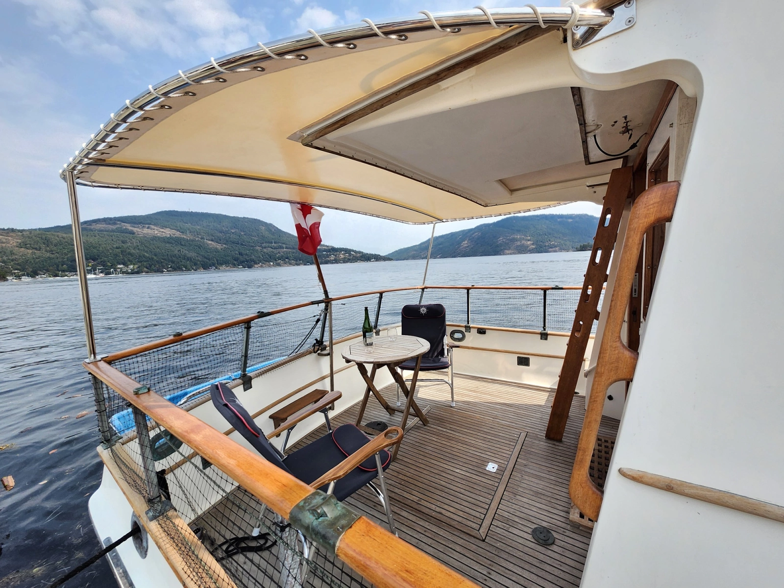 1974 Grand Banks 32