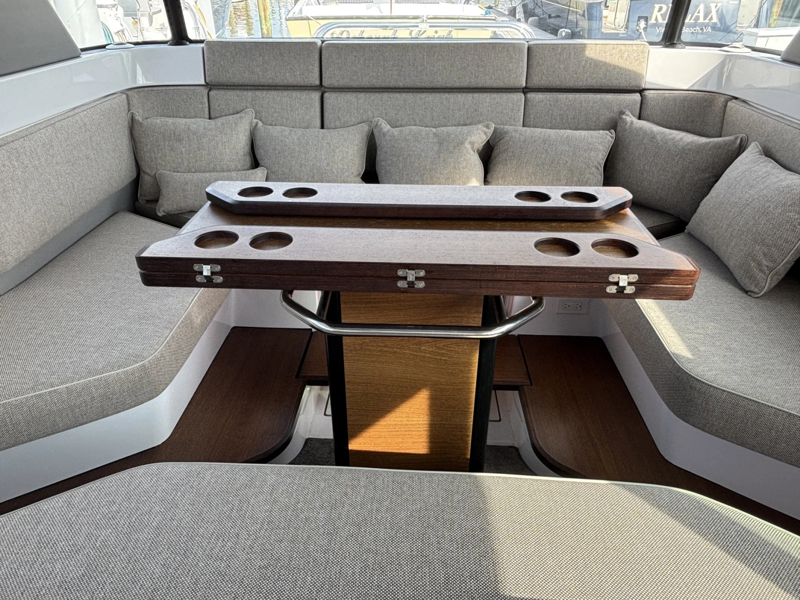 2023 Axopar 45 XC Cross Cabin