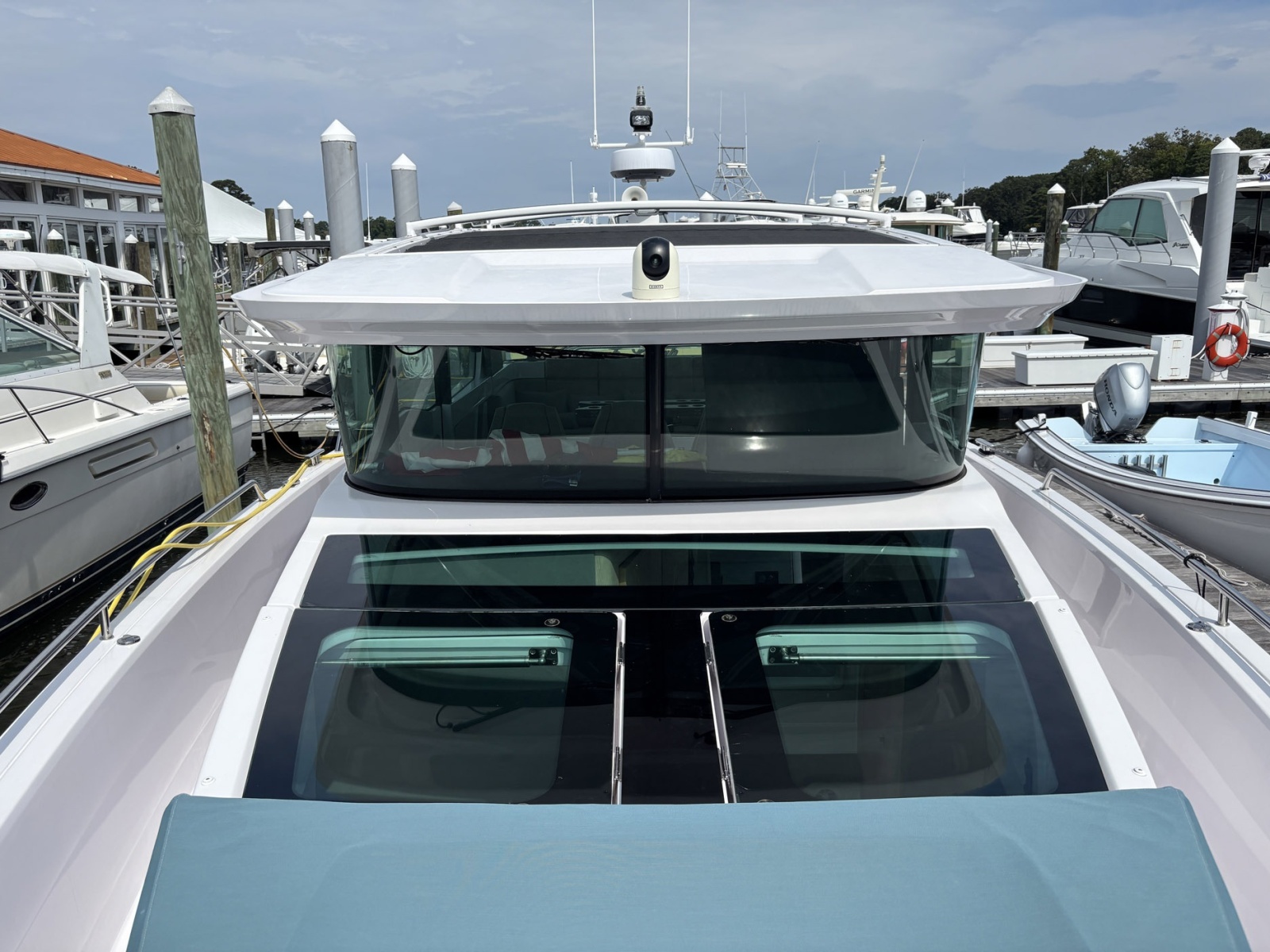 2023 Axopar 45 XC Cross Cabin