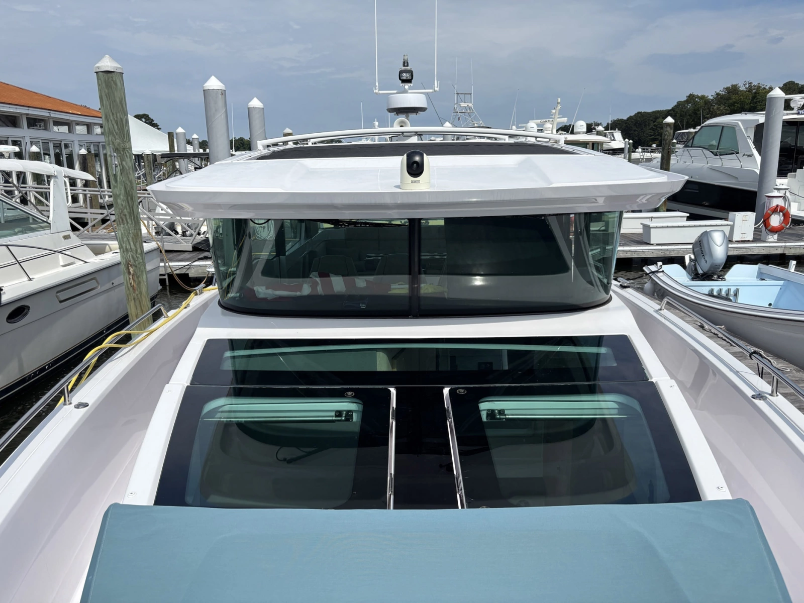 2023 Axopar 45 XC Cross Cabin