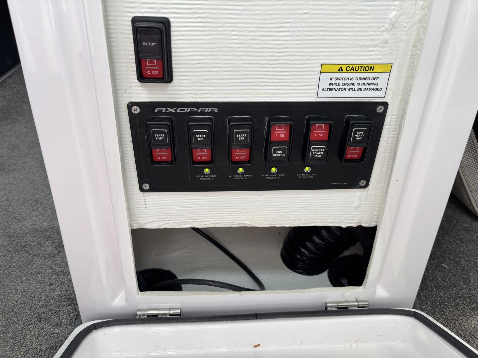2023 Axopar 45 XC Cross Cabin