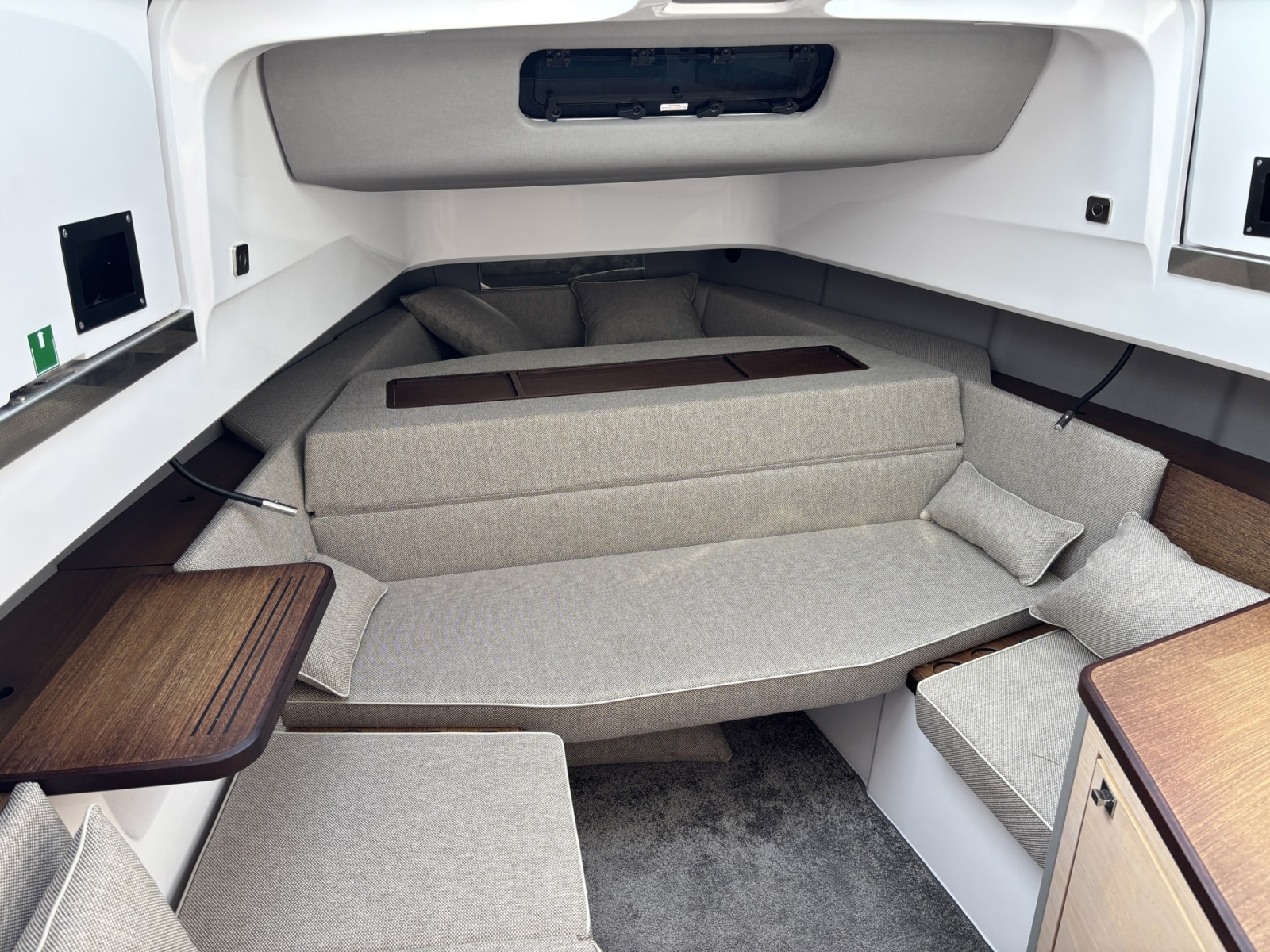 2023 Axopar 45 XC Cross Cabin
