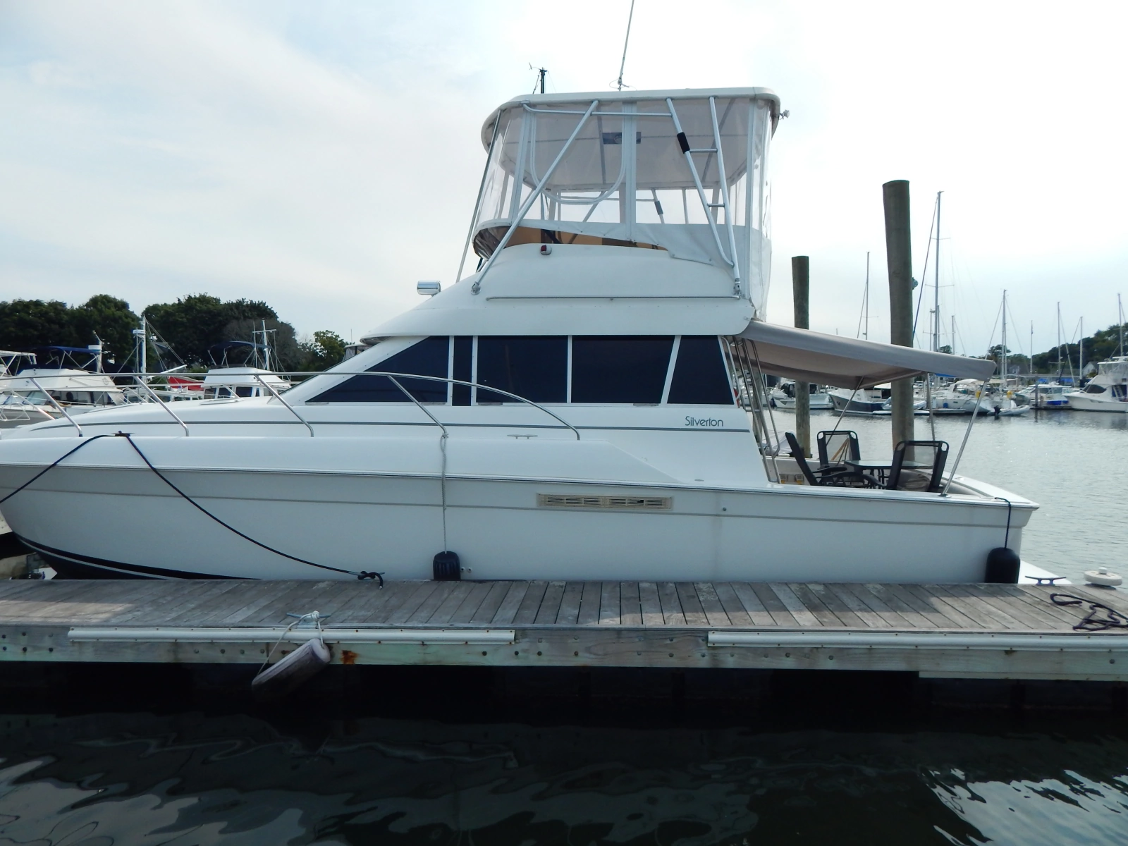 1996 Silverton 37 Convertible