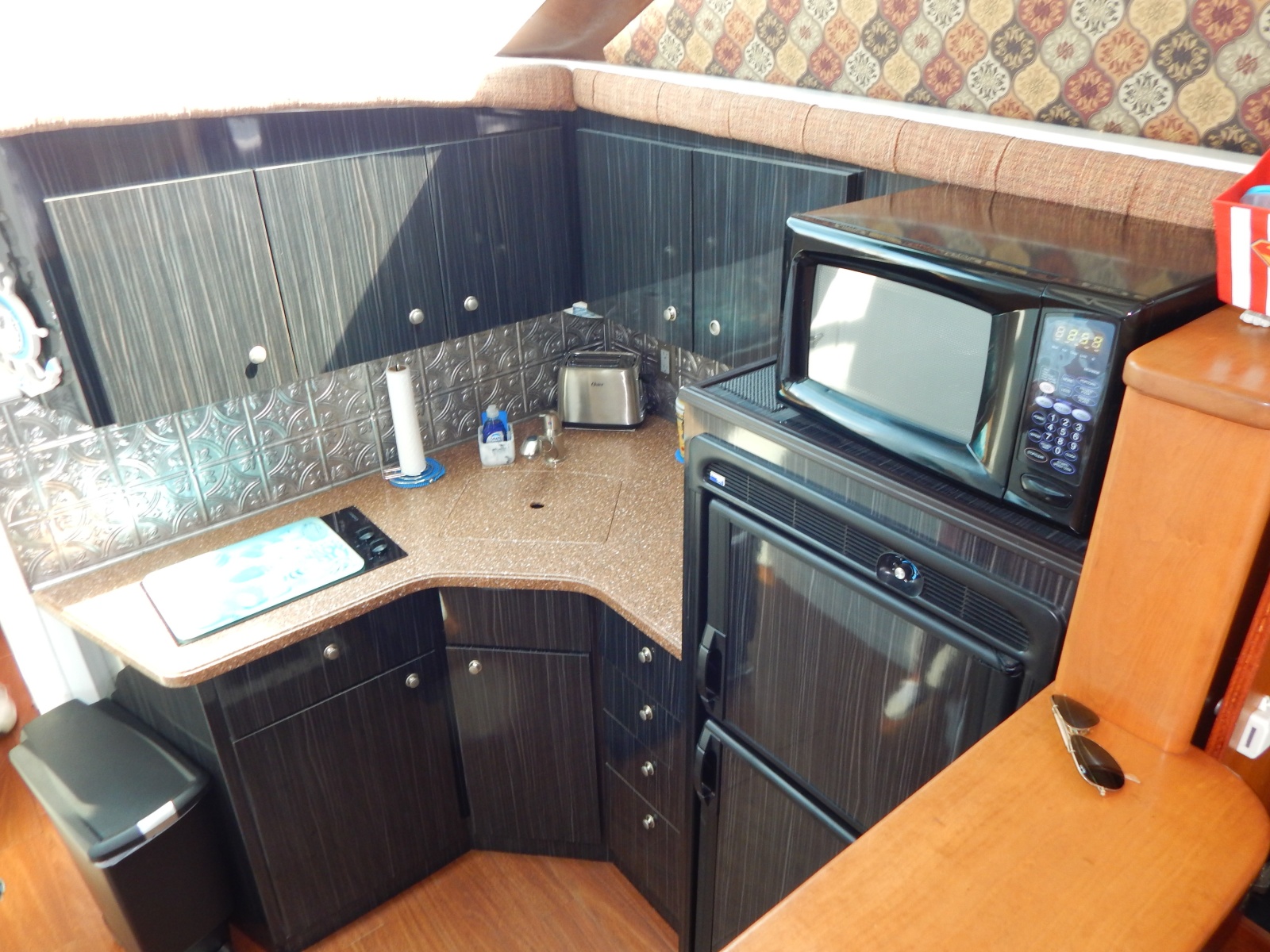 1996 Silverton 37 Convertible