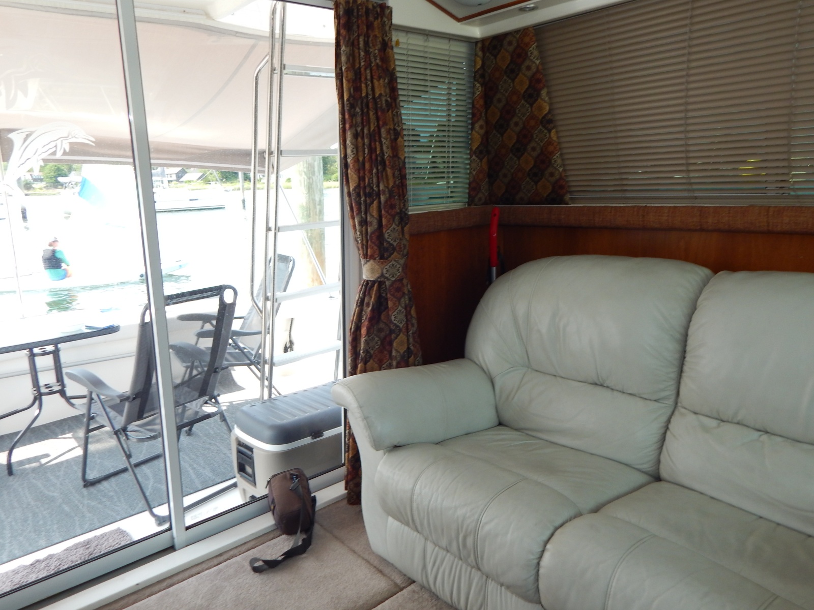 1996 Silverton 37 Convertible