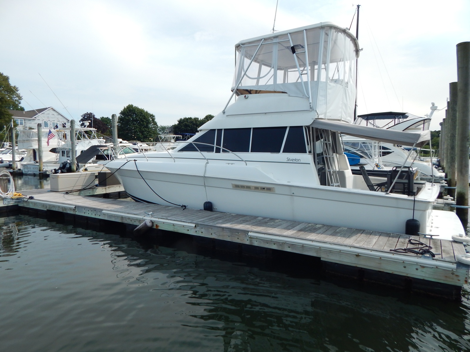 1996 Silverton 37 Convertible