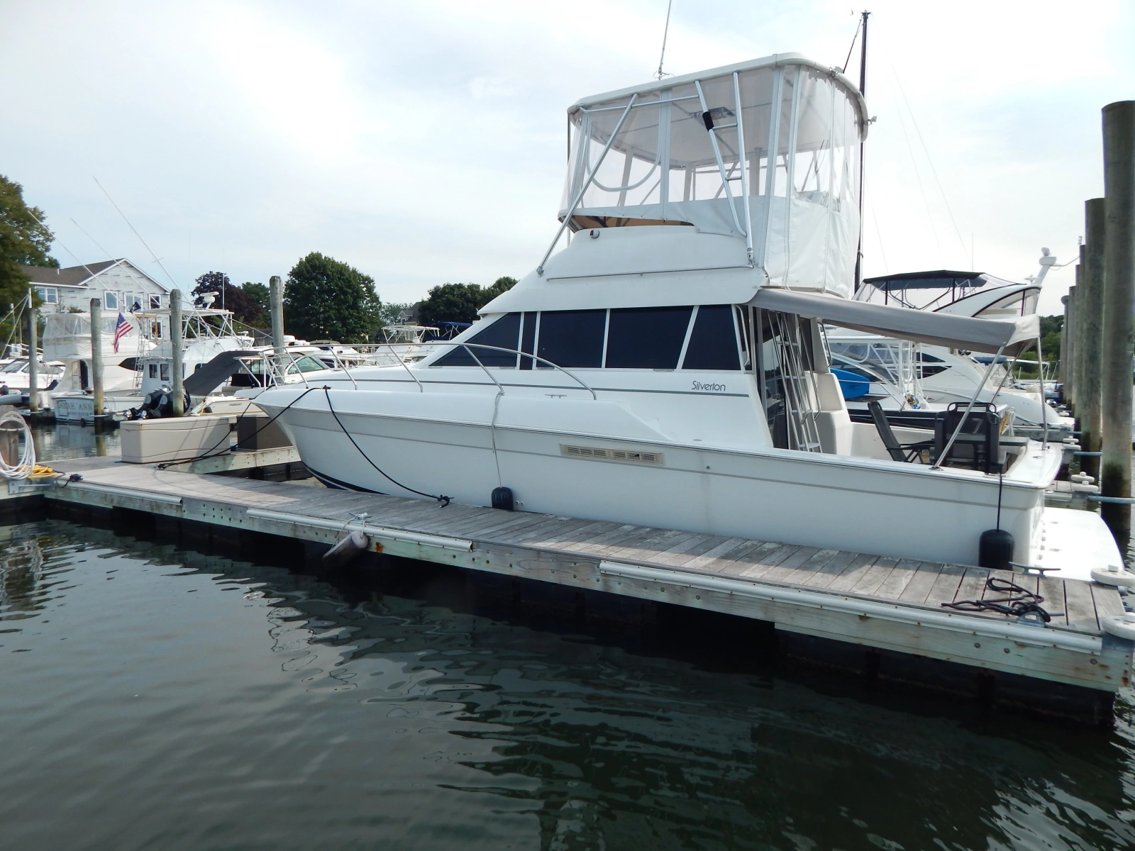 1996 Silverton 37 Convertible
