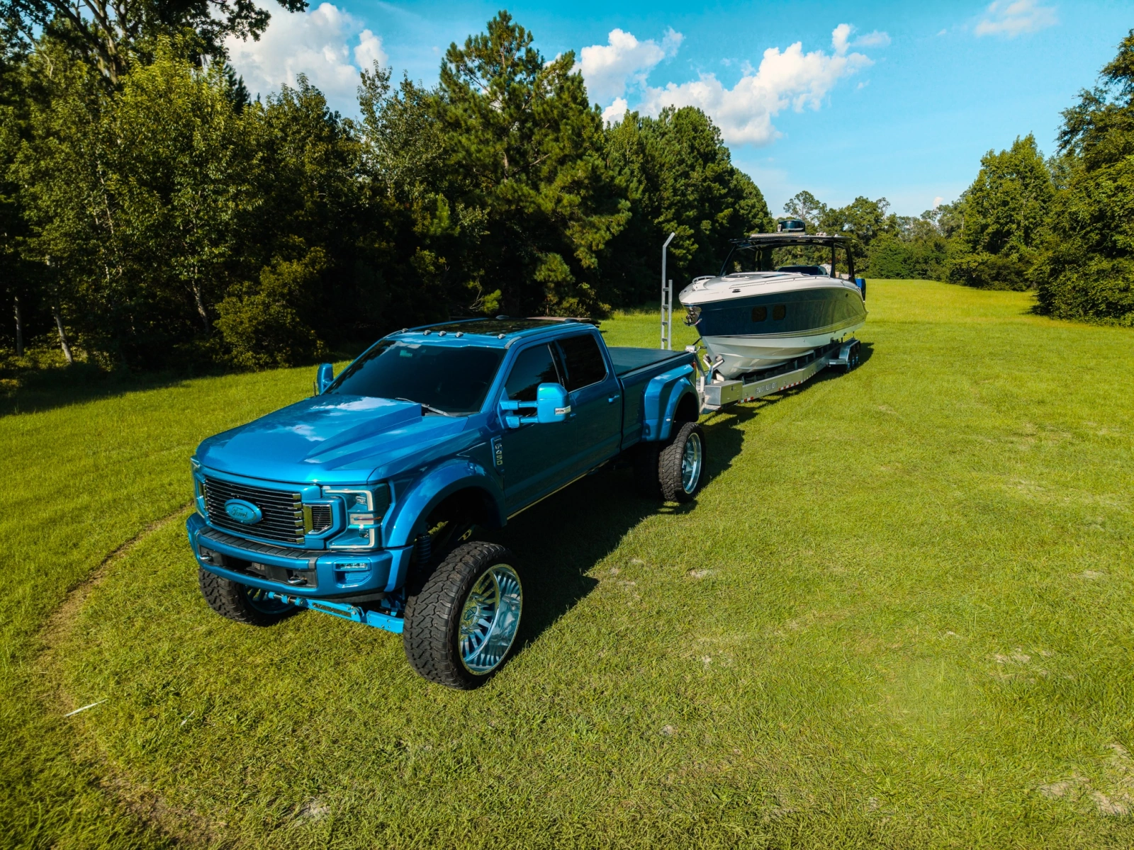 2019 Concept 44 Cuddy Cabin