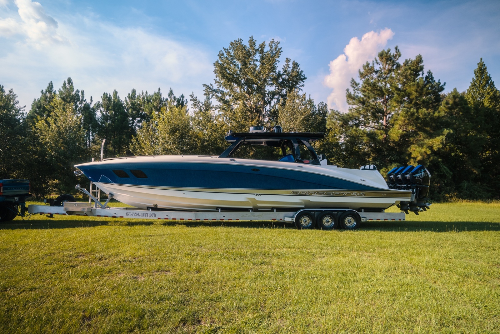 2019 Concept 44 Cuddy Cabin