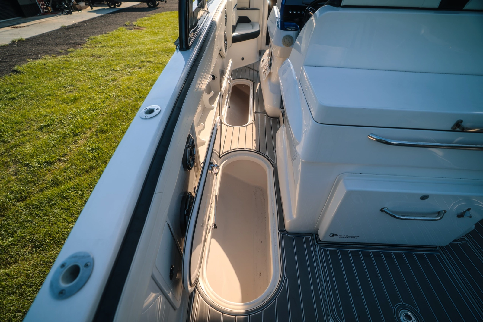 2019 Concept 44 Cuddy Cabin
