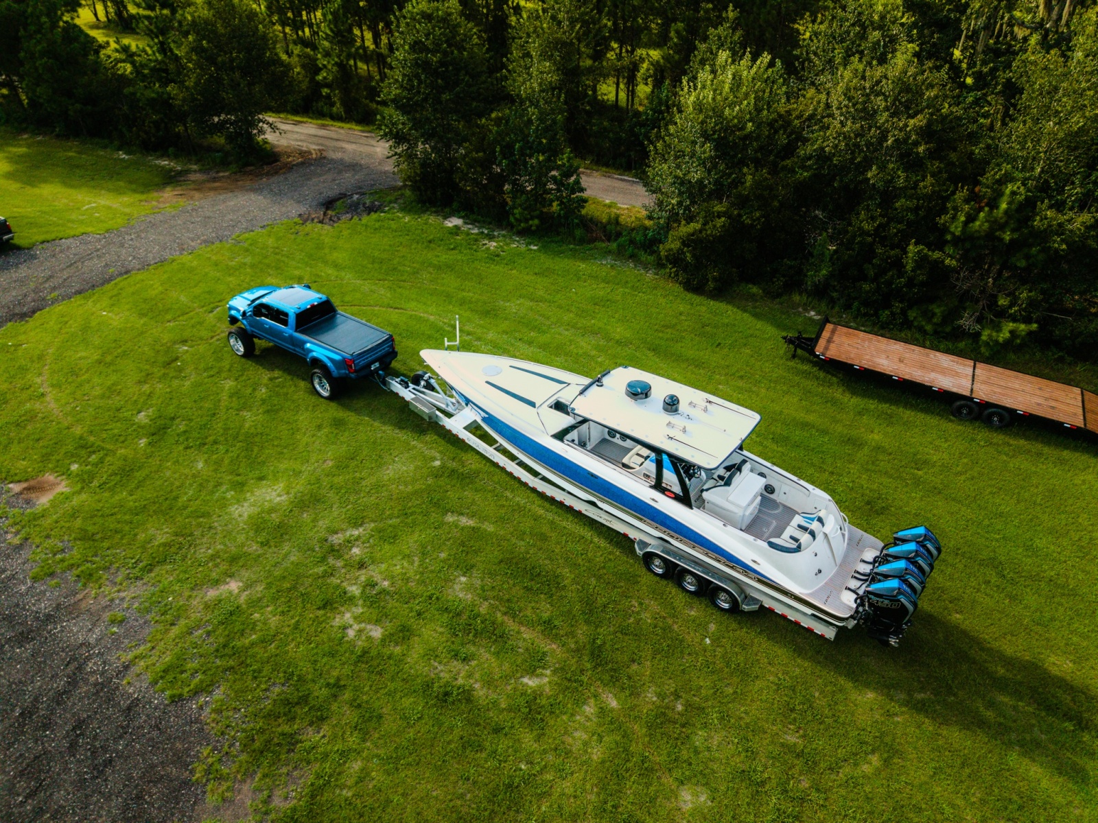 2019 Concept 44 Cuddy Cabin
