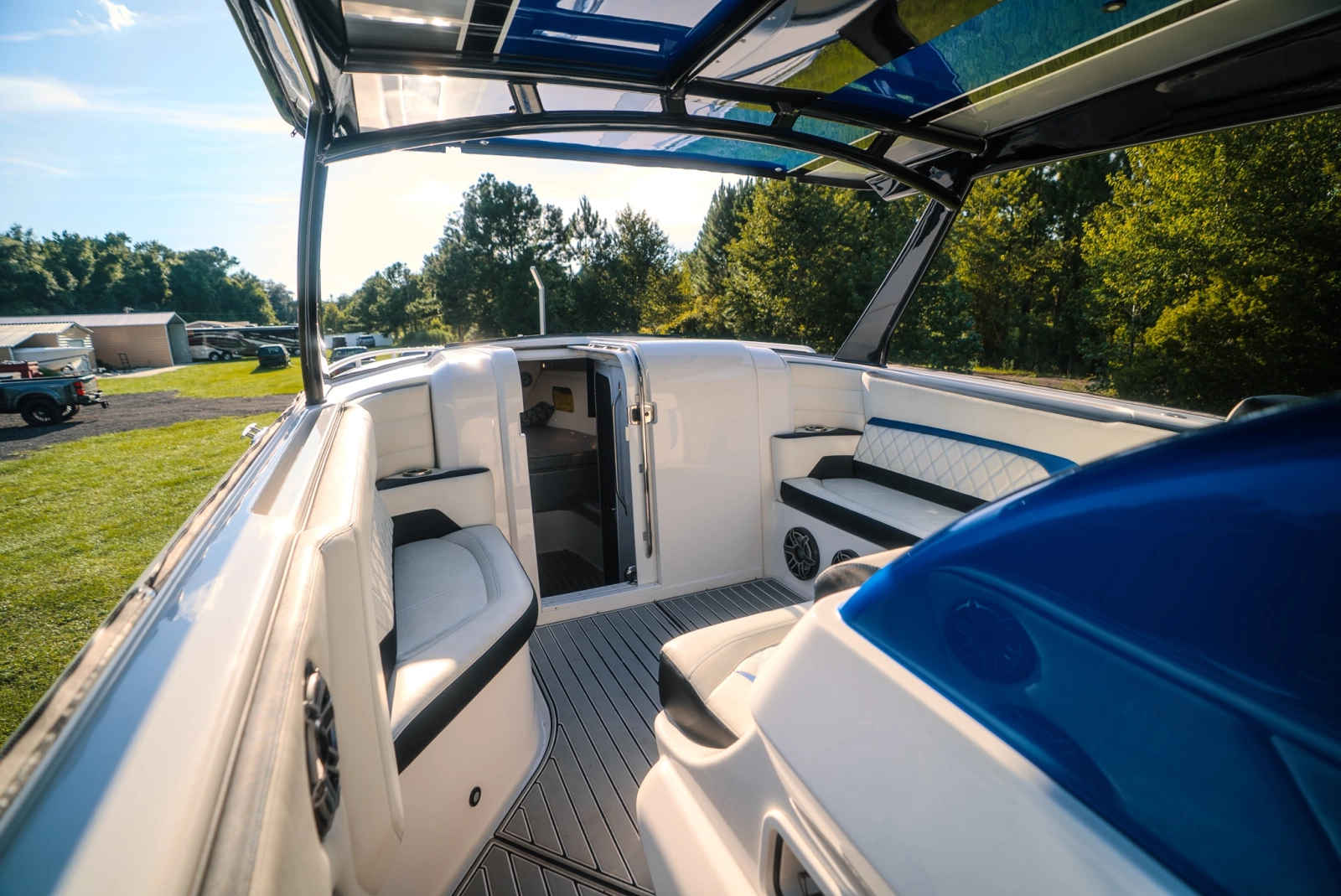 2019 Concept 44 Cuddy Cabin