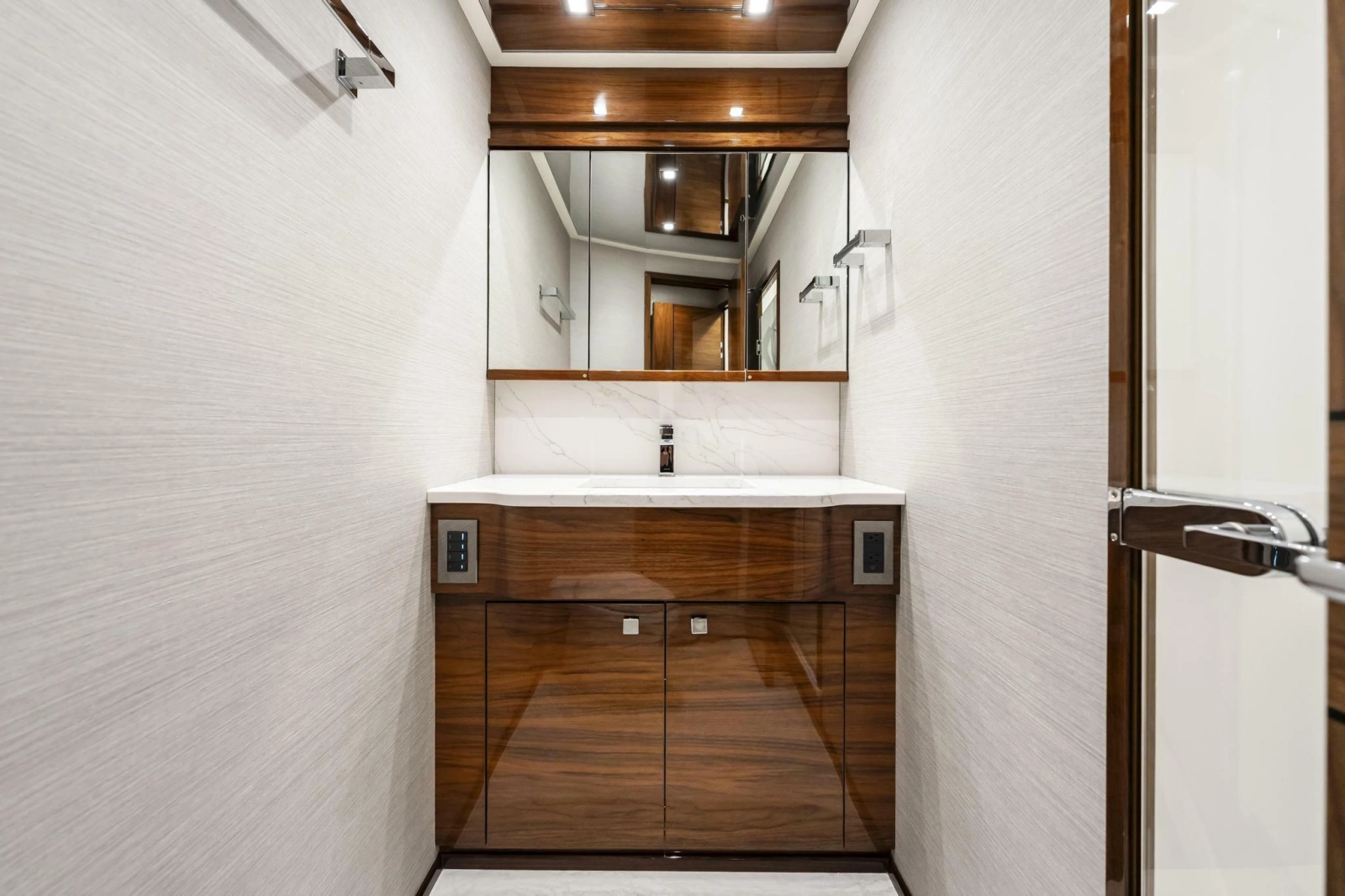 2026 Viking 82 Enclosed Bridge