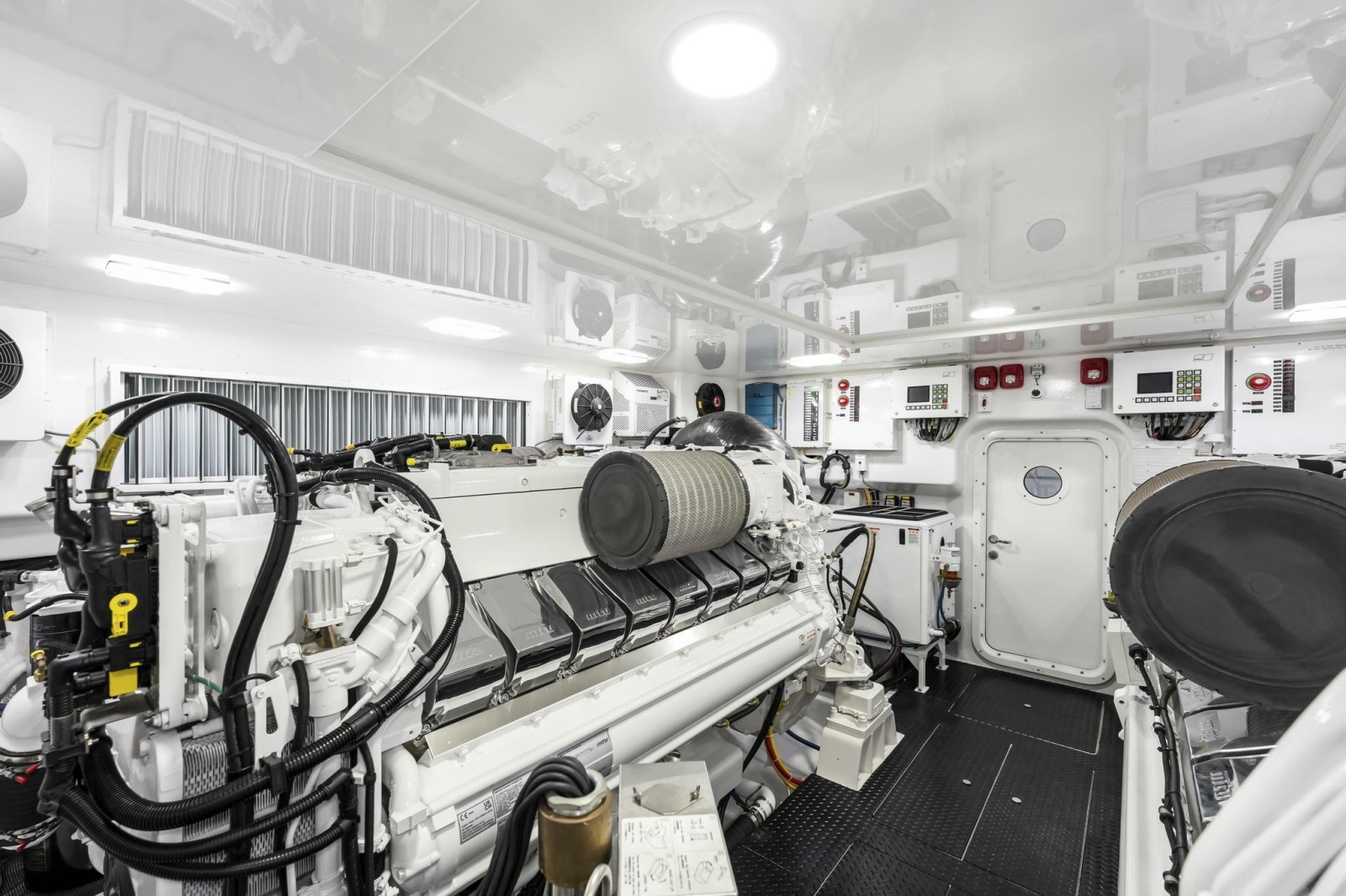 2026 Viking 82 Enclosed Bridge