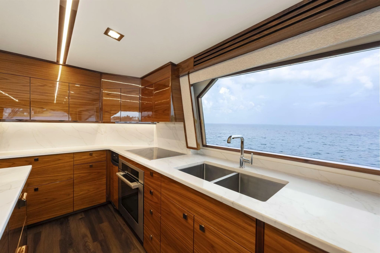 2026 Viking 82 Enclosed Bridge