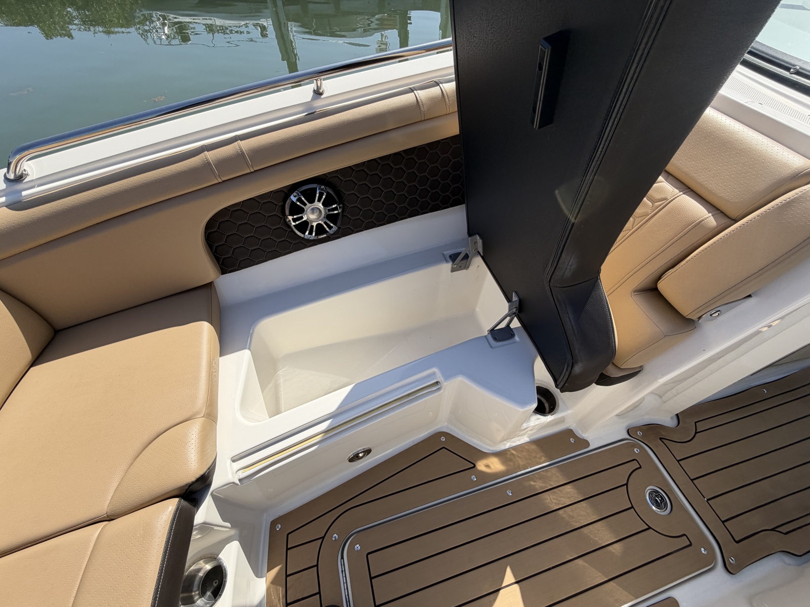 2021 Sea Ray 290 SDX