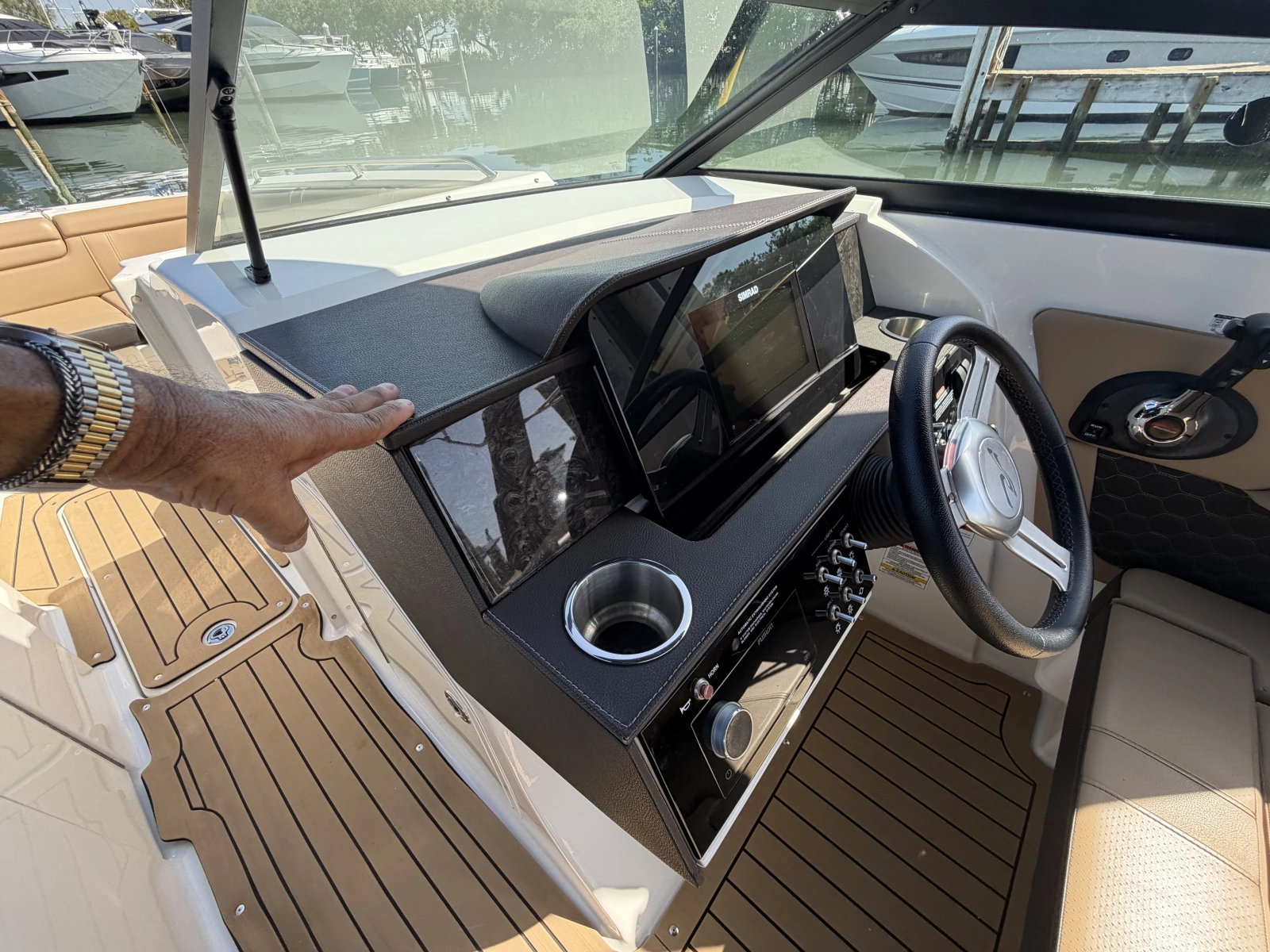 2021 Sea Ray 290 SDX
