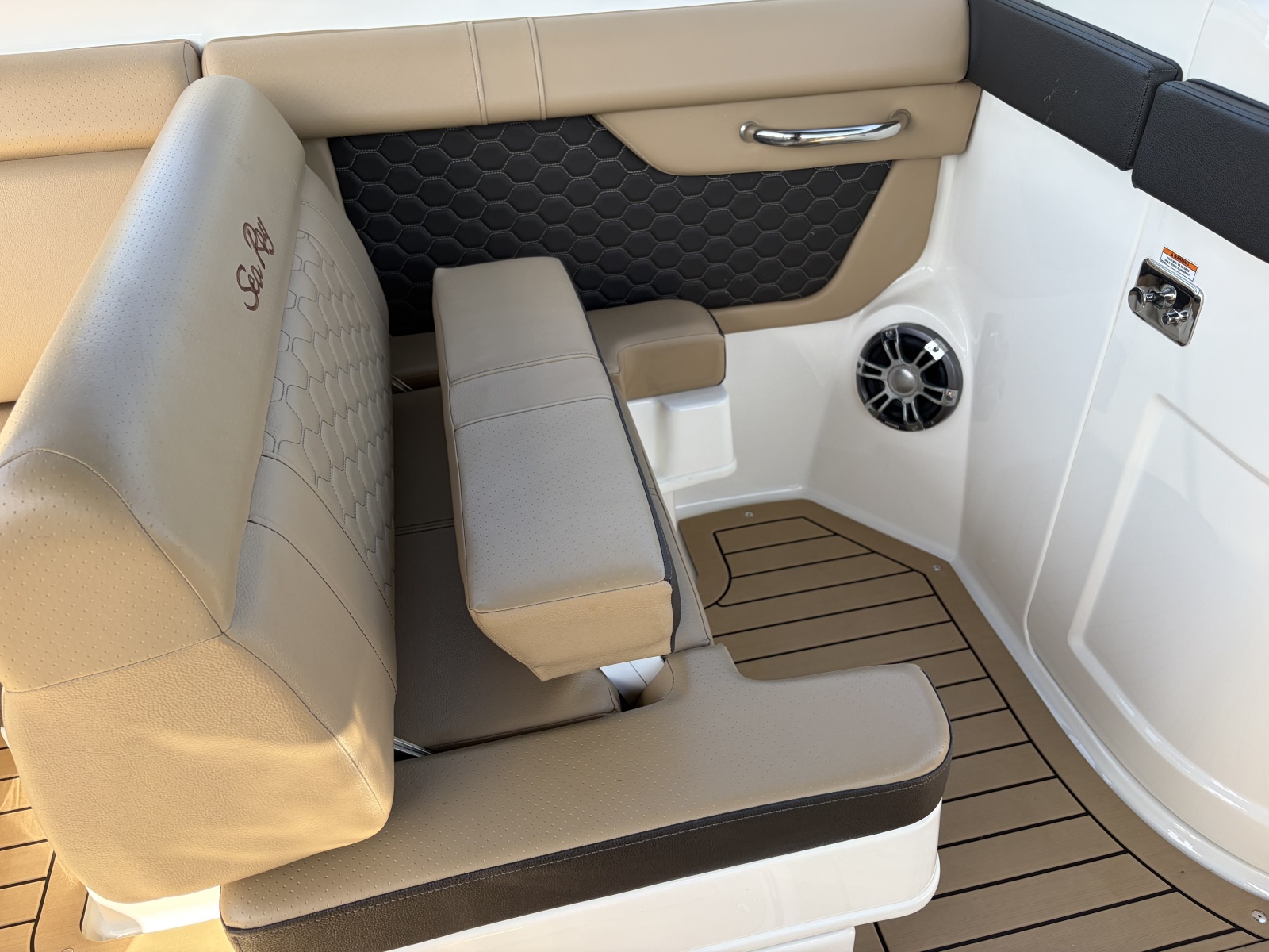 2021 Sea Ray 290 SDX