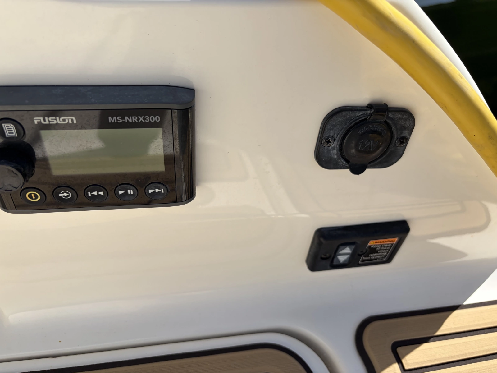 2021 Sea Ray 290 SDX