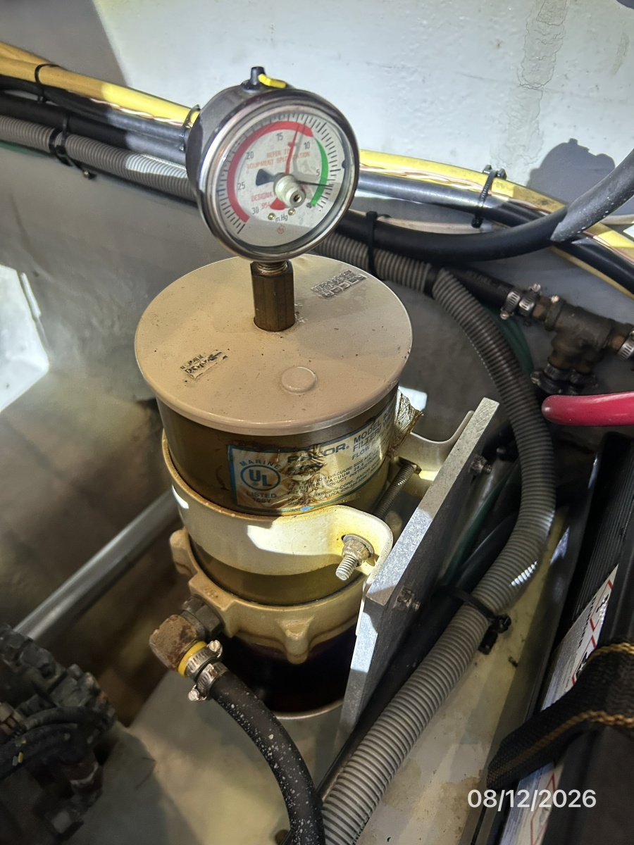 39' Mainship Racor fuel filter