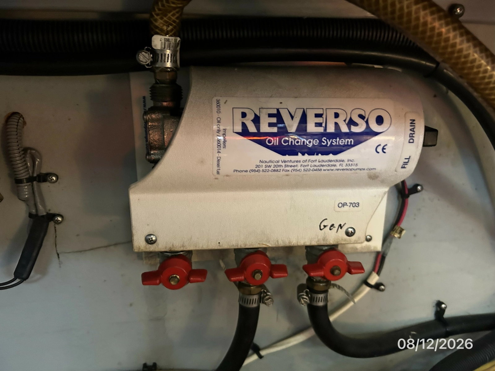 39' Mainship oil change system