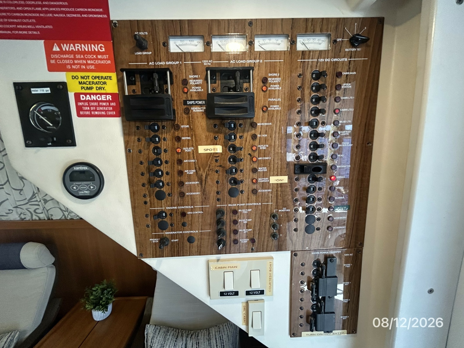 39' Mainship electrical panel1