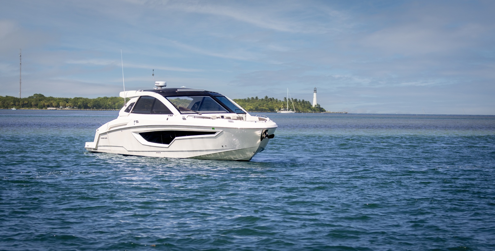 2021 Cruisers Yachts 42 GLS OB
