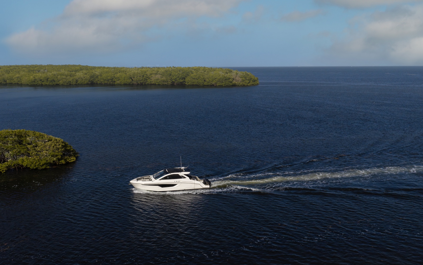 2021 Cruisers Yachts 42 GLS OB