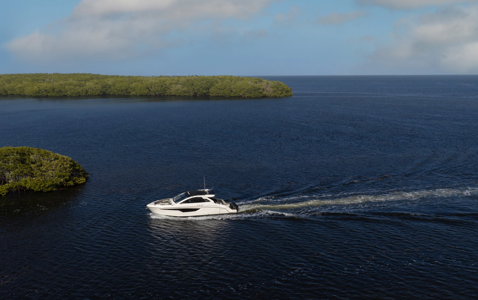 2021 Cruisers Yachts 42 GLS OB