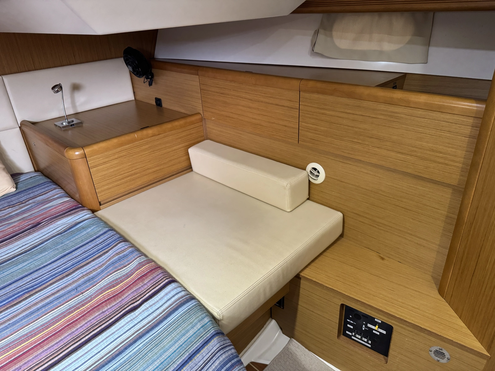 2008 Jeanneau 45DS