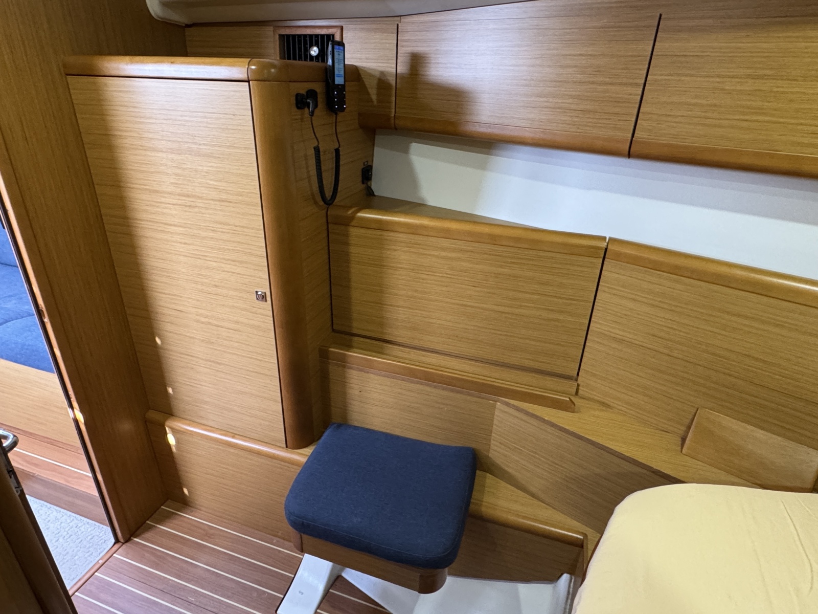 2008 Jeanneau 45DS